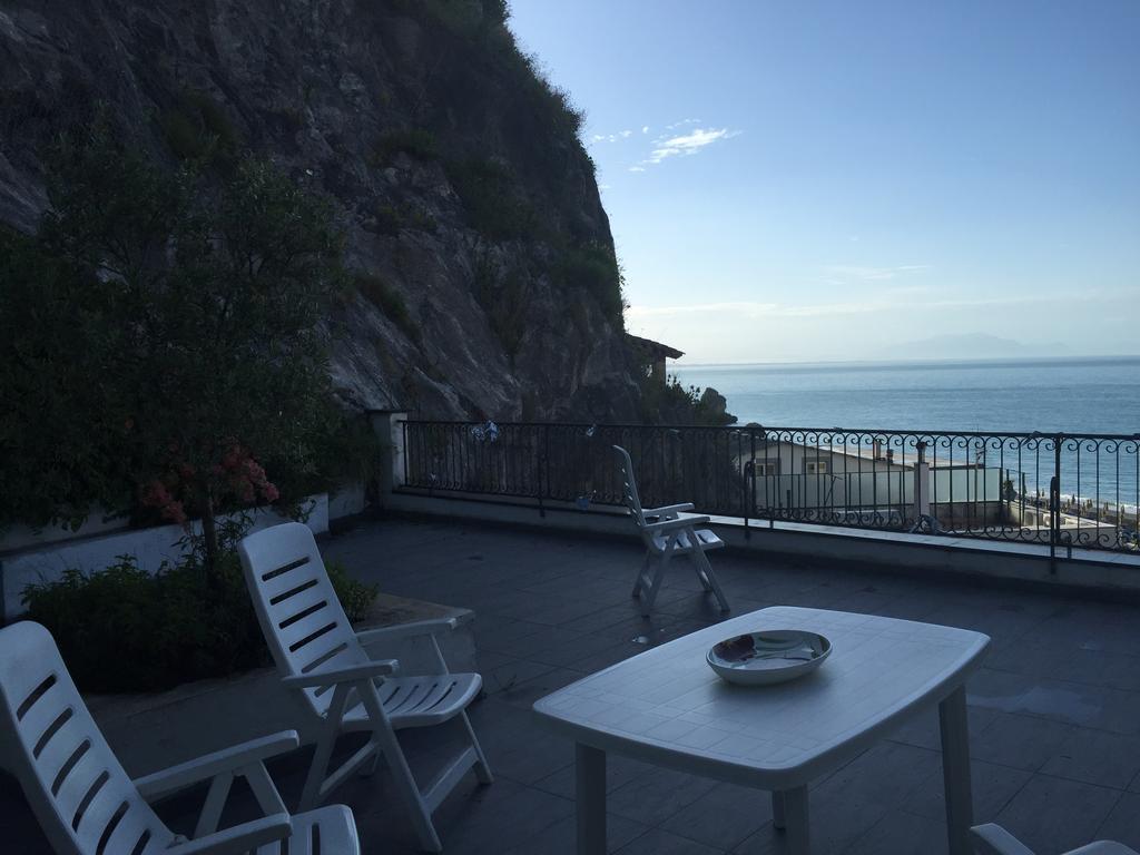 Amalfi Coast Emotions Apartment Vietri Ngoại thất bức ảnh